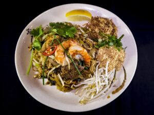 Phad Thai ผัดไทย Fried Rice Noodle with Tamarind Sauce